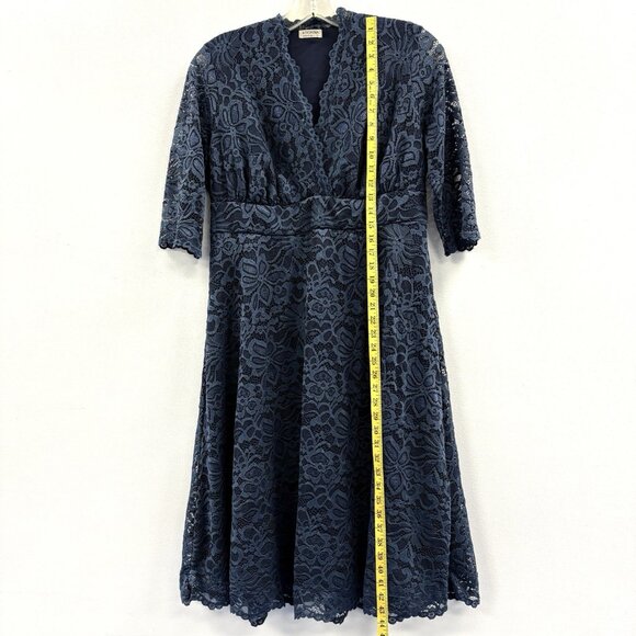 Kiyonna Plus Scalloped Boudoir Lace Sheath Dress Navy Blue 1X 14-16 - Picture 9 of 13